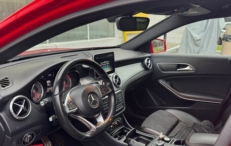 Mercedes-Benz GLA, 2016 год, 1 650 000 рублей, 14 фотография