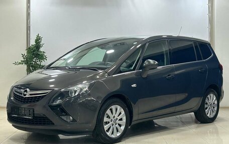 Opel Zafira C рестайлинг, 2015 год, 1 499 000 рублей, 1 фотография