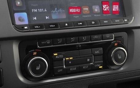 Volkswagen Multivan T5, 2015 год, 2 225 000 рублей, 13 фотография