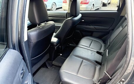 Mitsubishi Outlander III рестайлинг 3, 2018 год, 1 950 000 рублей, 9 фотография