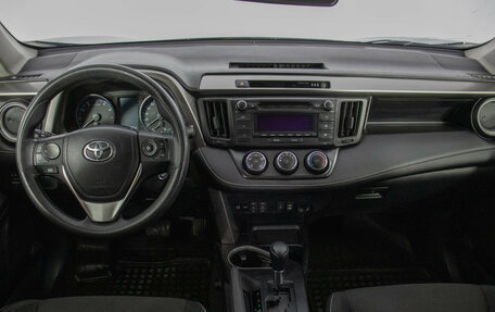 Toyota RAV4, 2015 год, 2 040 000 рублей, 13 фотография