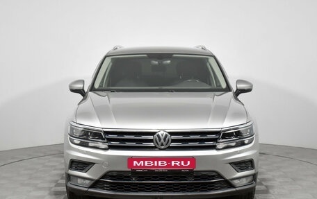 Volkswagen Tiguan II, 2018 год, 2 490 000 рублей, 2 фотография