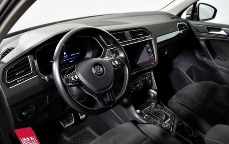 Volkswagen Tiguan II, 2018 год, 2 490 000 рублей, 9 фотография