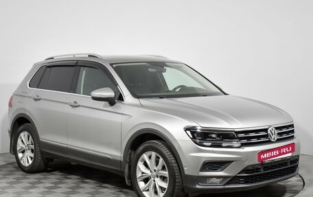Volkswagen Tiguan II, 2018 год, 2 490 000 рублей, 3 фотография