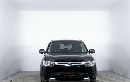 Mitsubishi Outlander III рестайлинг 3, 2014 год, 1 480 000 рублей, 2 фотография