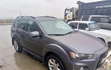 Mitsubishi Outlander III рестайлинг 3, 2012 год, 895 000 рублей, 3 фотография