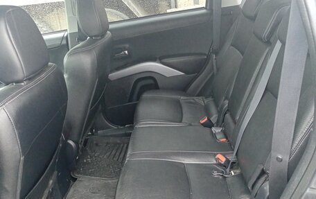 Mitsubishi Outlander III рестайлинг 3, 2012 год, 895 000 рублей, 11 фотография