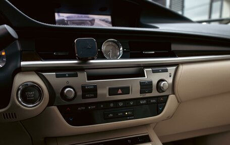 Lexus ES VII, 2014 год, 2 095 000 рублей, 22 фотография