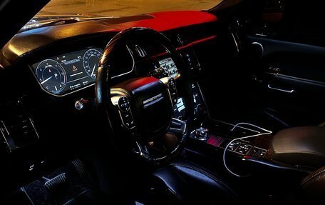 Land Rover Range Rover IV рестайлинг, 2014 год, 3 590 000 рублей, 8 фотография