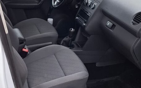 Volkswagen Caddy III рестайлинг, 2013 год, 750 000 рублей, 8 фотография