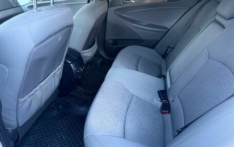 Hyundai Sonata VI, 2013 год, 1 250 000 рублей, 5 фотография