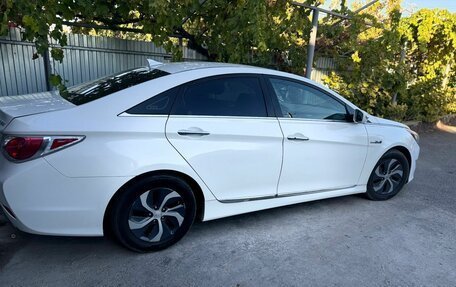 Hyundai Sonata VI, 2013 год, 1 250 000 рублей, 7 фотография