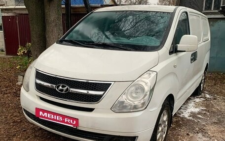 Hyundai Grand Starex Grand Starex I рестайлинг 2, 2010 год, 720 000 рублей, 2 фотография