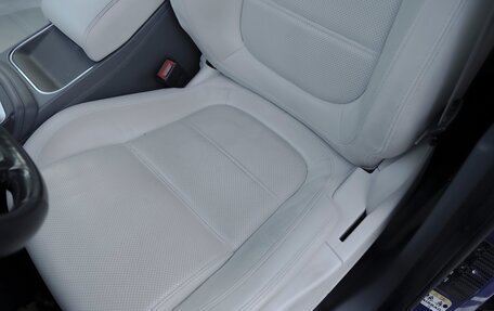 Jaguar E-Pace, 2018 год, 3 000 000 рублей, 3 фотография