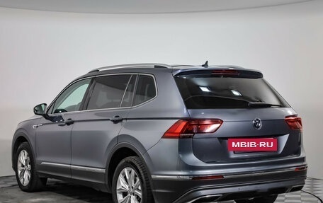 Volkswagen Tiguan II, 2019 год, 2 049 000 рублей, 7 фотография