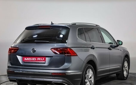 Volkswagen Tiguan II, 2019 год, 2 049 000 рублей, 5 фотография