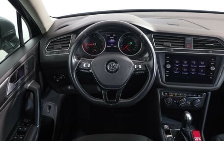 Volkswagen Tiguan II, 2019 год, 2 049 000 рублей, 11 фотография