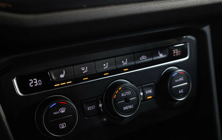 Volkswagen Tiguan II, 2019 год, 2 049 000 рублей, 19 фотография