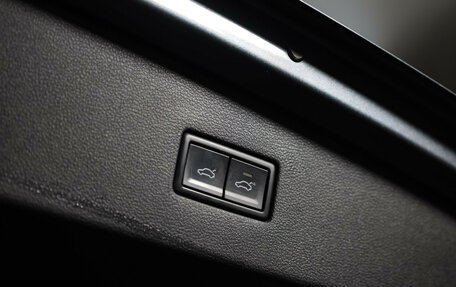 Volkswagen Tiguan II, 2019 год, 2 049 000 рублей, 37 фотография