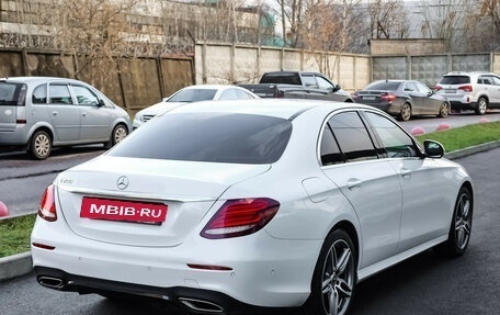 Mercedes-Benz E-Класс, 2020 год, 3 499 000 рублей, 5 фотография