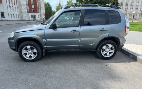 Chevrolet Niva I рестайлинг, 2010 год, 320 000 рублей, 14 фотография