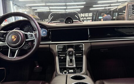 Porsche Panamera II рестайлинг, 2019 год, 8 000 000 рублей, 25 фотография