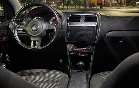 Volkswagen Polo VI (EU Market), 2014 год, 1 050 000 рублей, 29 фотография