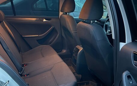 Volkswagen Jetta VI, 2014 год, 980 000 рублей, 16 фотография