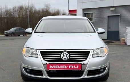 Volkswagen Passat B6, 2007 год, 690 000 рублей, 2 фотография
