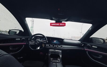 Mercedes-Benz E-Класс, 2020 год, 4 100 000 рублей, 4 фотография