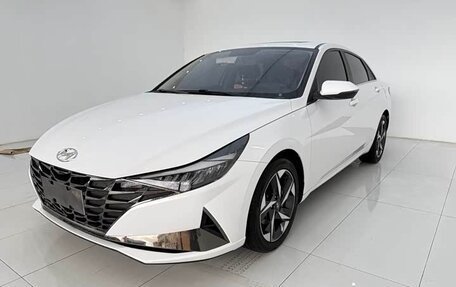 Hyundai Elantra, 2022 год, 1 350 000 рублей, 1 фотография