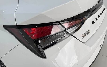 Hyundai Elantra, 2022 год, 1 350 000 рублей, 9 фотография