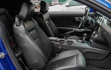 Ford Mustang VI рестайлинг, 2017 год, 3 160 000 рублей, 8 фотография