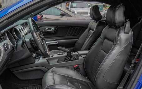 Ford Mustang VI рестайлинг, 2017 год, 3 160 000 рублей, 10 фотография