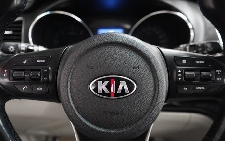 KIA Carnival III, 2019 год, 3 349 000 рублей, 15 фотография