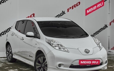 Nissan Leaf I, 2013 год, 700 000 рублей, 3 фотография