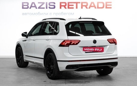 Volkswagen Tiguan II, 2021 год, 3 979 000 рублей, 8 фотография