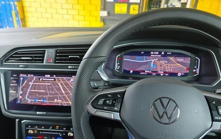 Volkswagen Tiguan II, 2021 год, 2 928 000 рублей, 6 фотография