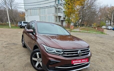 Volkswagen Tiguan II, 2021 год, 2 928 000 рублей, 15 фотография
