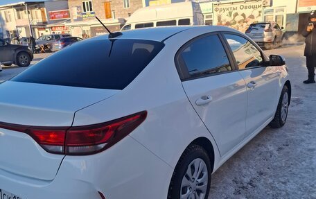 KIA Rio IV, 2021 год, 1 300 000 рублей, 4 фотография