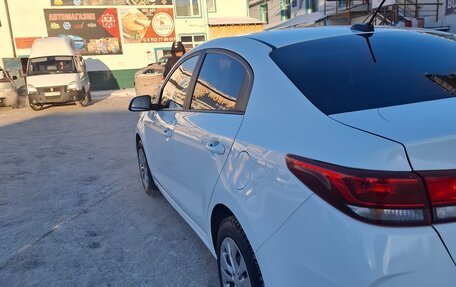 KIA Rio IV, 2021 год, 1 300 000 рублей, 3 фотография