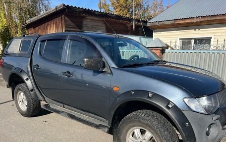 Mitsubishi L200 IV рестайлинг, 2008 год, 800 000 рублей, 2 фотография