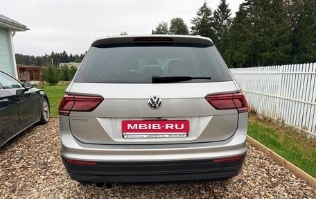 Volkswagen Tiguan II, 2019 год, 2 600 000 рублей, 5 фотография
