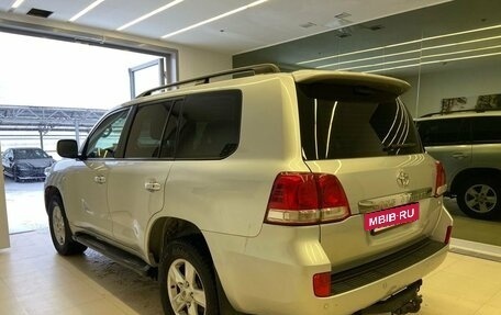 Toyota Land Cruiser 200, 2010 год, 2 699 000 рублей, 6 фотография