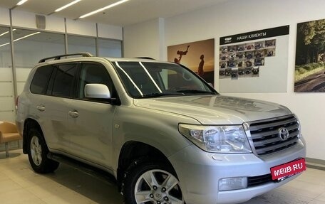 Toyota Land Cruiser 200, 2010 год, 2 699 000 рублей, 3 фотография