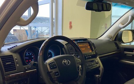 Toyota Land Cruiser 200, 2010 год, 2 699 000 рублей, 11 фотография