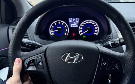 Hyundai Solaris II рестайлинг, 2014 год, 800 000 рублей, 5 фотография