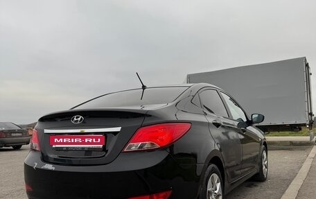 Hyundai Solaris II рестайлинг, 2014 год, 800 000 рублей, 4 фотография