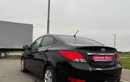 Hyundai Solaris II рестайлинг, 2014 год, 800 000 рублей, 3 фотография