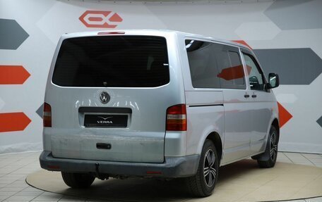 Volkswagen Transporter T5 рестайлинг, 2004 год, 670 000 рублей, 5 фотография